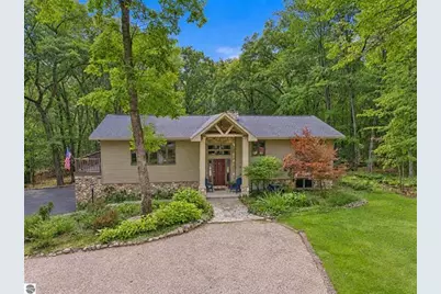 4954 Timberlawn Court, Cadillac, MI 49601 - Photo 2