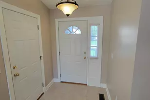 1058 Emerald Dr, Charlotte, MI 48813 - Photo 2