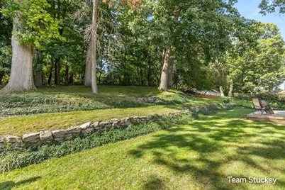 1127 Maplegrove Drive NW, Grand Rapids, MI 49504 - Photo 28