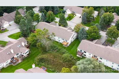 54 Aspen Lane NE, Grand Rapids, MI 49546 - Photo 8