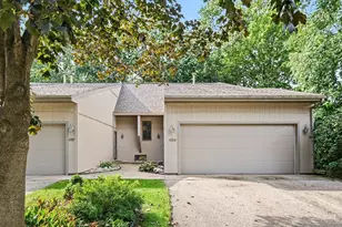 4799 Rockvalley Dr NE, Grand Rapids, MI 49525 - Photo 2