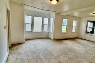 355 Roberts St, Muskegon, MI 49442 - Photo 6