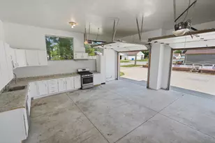 8336 Nightingale St, Dearborn Heights, MI 48127 - Photo 50