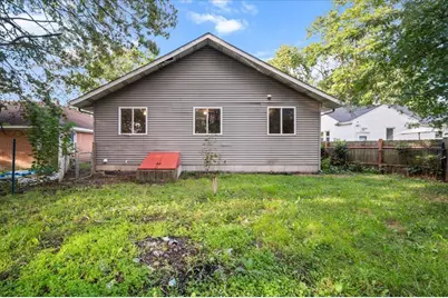 216 Maplelawn Street SE, Kentwood, MI 49548 - Photo 4
