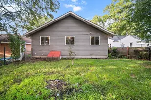 216 Maplelawn St SE, Kentwood, MI 49548 - Photo 4