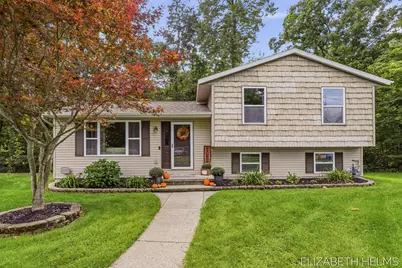 104 Glenn Street, Allegan, MI 49010 - Photo 2
