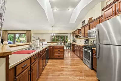 2133 North Cross Creek Drive SE, Grand Rapids, MI 49508 - Photo 8