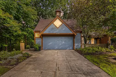 2133 North Cross Creek Drive SE, Grand Rapids, MI 49508 - Photo 2