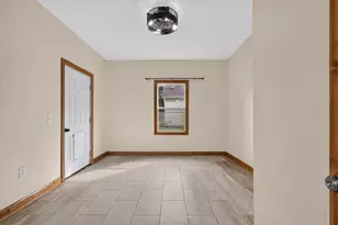 323 E Main St, Maple Rapids, MI 48853 - Photo 18