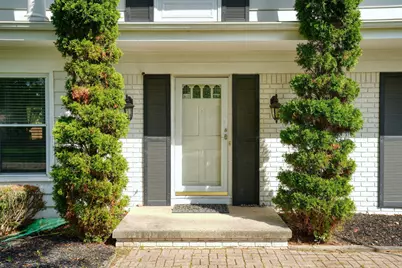 4312 Appletree Lane, Lansing, MI 48917 - Photo 2
