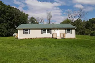 2340 E Mosherville Rd, Jonesville, MI 49250 - Photo 18