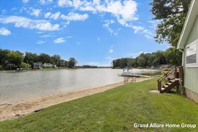 2667 W Selkirk Lake Drive, Shelbyville, MI 49344 - Photo 18