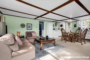 2667 W Selkirk Lake Dr, Shelbyville, MI 49344 - Photo 6