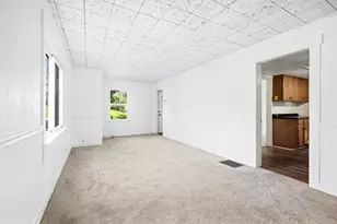 105 Clifton Pl, Battle Creek, MI 49017 - Photo 4