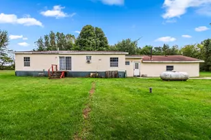 474 Clarendon Rd, Quincy, MI 49082 - Photo 4