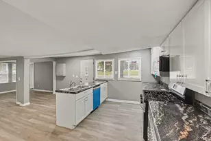 111 Rotterdam Ave, Muskegon Heights, MI 49444 - Photo 8