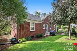 1154 Cadillac Dr SE, Grand Rapids, MI 49506 - Photo 24
