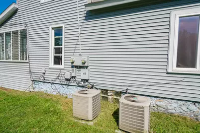 63 S Broad Street S, Battle Creek, MI 49017 - Photo 8