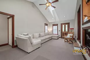 138 W South St, Hastings, MI 49058 - Photo 14