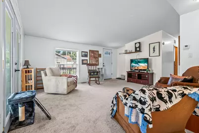 330 N Matteson Street, Bronson, MI 49028 - Photo 8