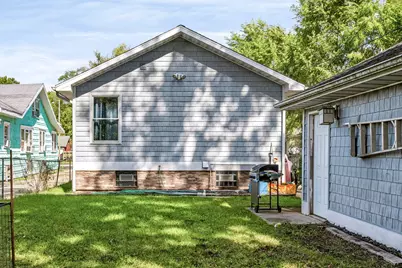 680 E Empire Avenue, Benton Harbor, MI 49022 - Photo 12