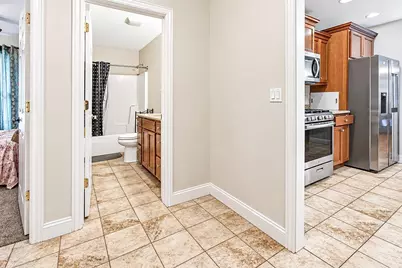 680 E Empire Avenue, Benton Harbor, MI 49022 - Photo 22