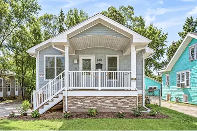 680 E Empire Avenue, Benton Harbor, MI 49022 - Photo 2