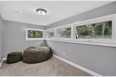 555 N Pleasant Street, Jackson, MI 49202 - Photo 26