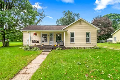 119 Monroe Street, North Adams, MI 49262 - Photo 4