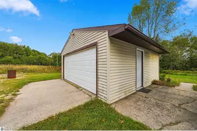 6890 E 46 Road, Cadillac, MI 49601 - Photo 38