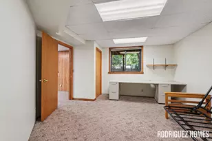 1731 Lakeview Dr, Zeeland, MI 49464 - Photo 20