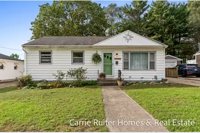 306 Orchard Avenue, Grand Haven, MI 49417 - Photo 2