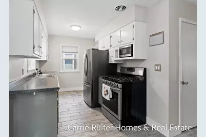 306 Orchard Avenue, Grand Haven, MI 49417 - Photo 12