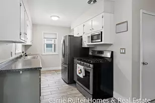 306 Orchard Ave, Grand Haven, MI 49417 - Photo 12