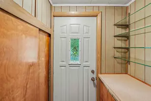 595 Royal Dr, Jackson, MI 49202 - Photo 12