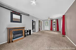 544 E Thorn St, Hastings, MI 49058 - Photo 8