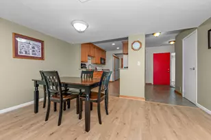 605 Watersedge Dr, Ann Arbor, MI 48105 - Photo 10