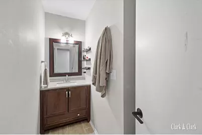 2630 Chatham Woods Drive SE, Grand Rapids, MI 49546 - Photo 8