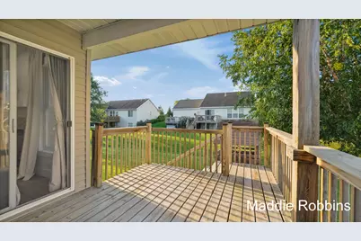 10288 Lynwood Lane, Zeeland, MI 49464 - Photo 8