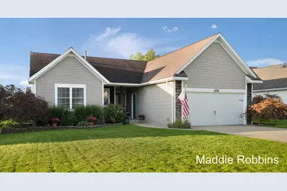 10288 Lynwood Lane, Zeeland, MI 49464 - Photo 2