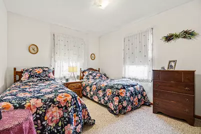 4690 Burlingame Avenue SW, Wyoming, MI 49509 - Photo 14