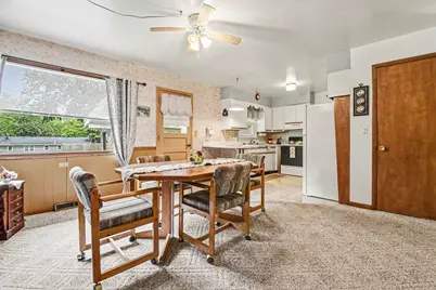 4690 Burlingame Avenue SW, Wyoming, MI 49509 - Photo 8