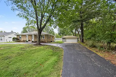 4690 Burlingame Avenue SW, Wyoming, MI 49509 - Photo 2