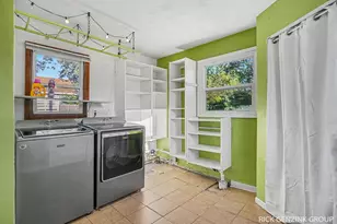 297 W 30th St, Holland, MI 49423 - Photo 16