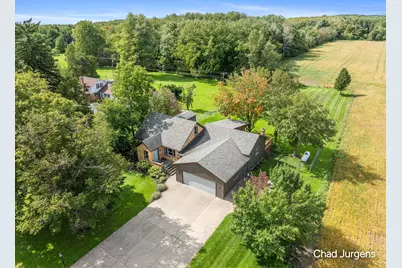 9379 Kalamazoo Avenue SE, Caledonia, MI 49316 - Photo 4