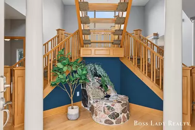 2213 N Bristol Street, Holland, MI 49424 - Photo 6