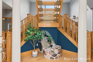 2213 N Bristol St, Holland, MI 49424 - Photo 6