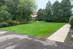 2319 Quail Run Dr, Kalamazoo, MI 49009 - Photo 4