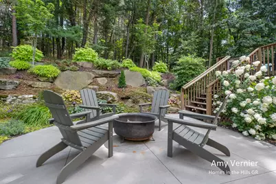 7860 Sandy Hollow Drive SE, Alto, MI 49302 - Photo 8