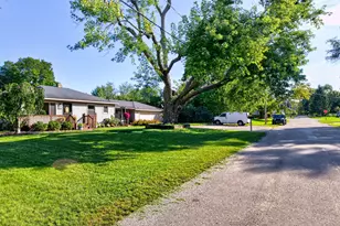 1837 Providence St NE, Grand Rapids, MI 49525 - Photo 4